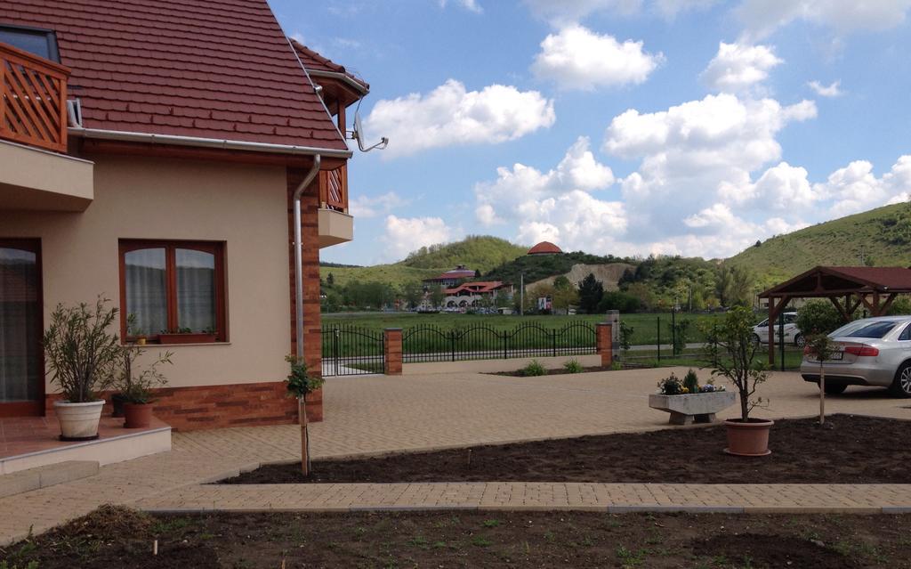 Hotel Vidor Vendeghaz Demjén Zewnętrze zdjęcie
